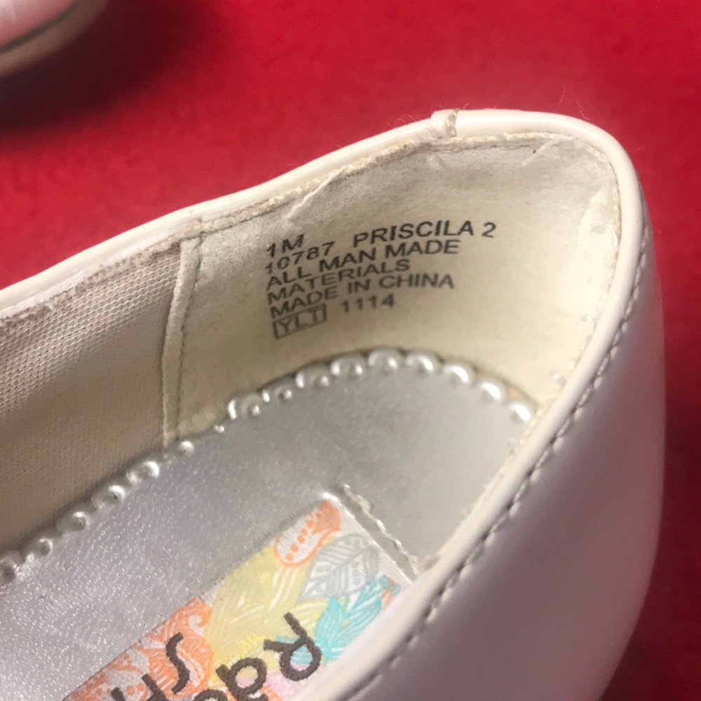 Girl’s Mary Jane shoes - Picture 4 of 5